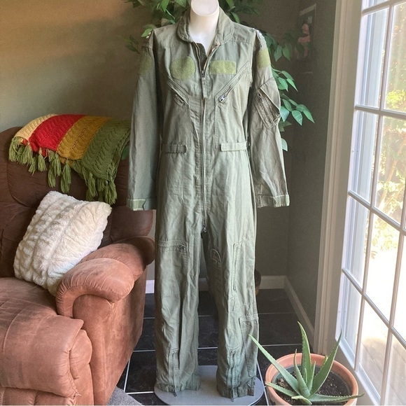 Genuine US Air Force USAF Nomex Fire Resistant Flight Suit CWU-27/P 40R - Picture 1 of 11